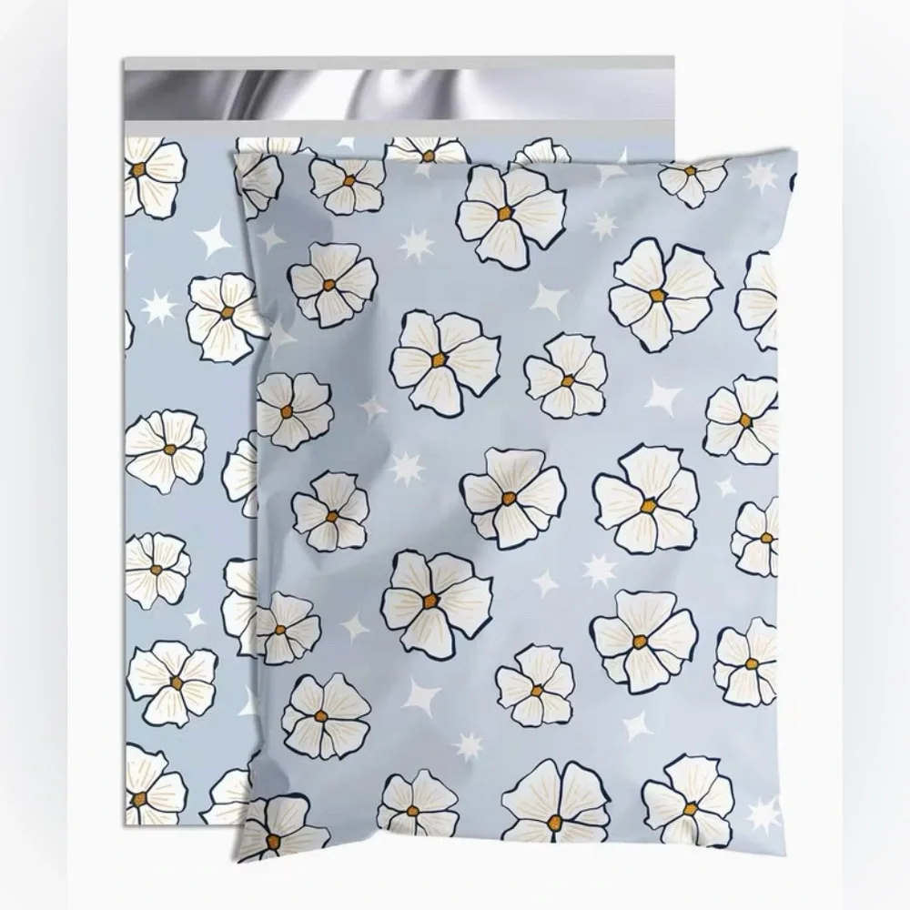 Set of 20 14.5” x 19” Floral Blossom Poly Mailers